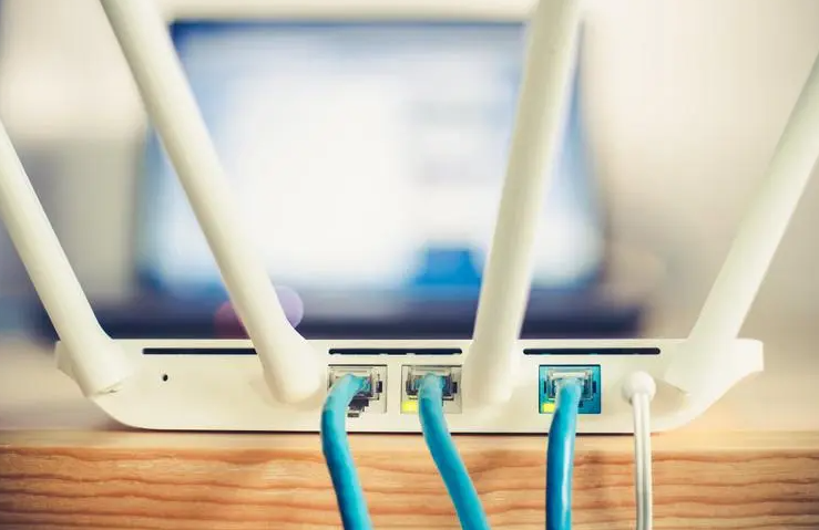 成都监控安装公司：什么是软路由和硬路由？