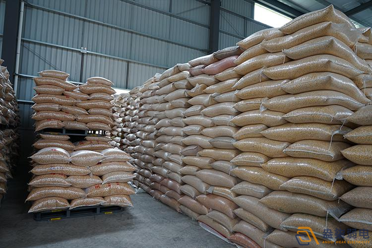 如何选择粮食存放仓库使用的监控摄像头？