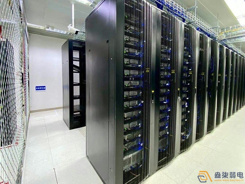 成都弱电—机房照明系统需要考虑些什么？