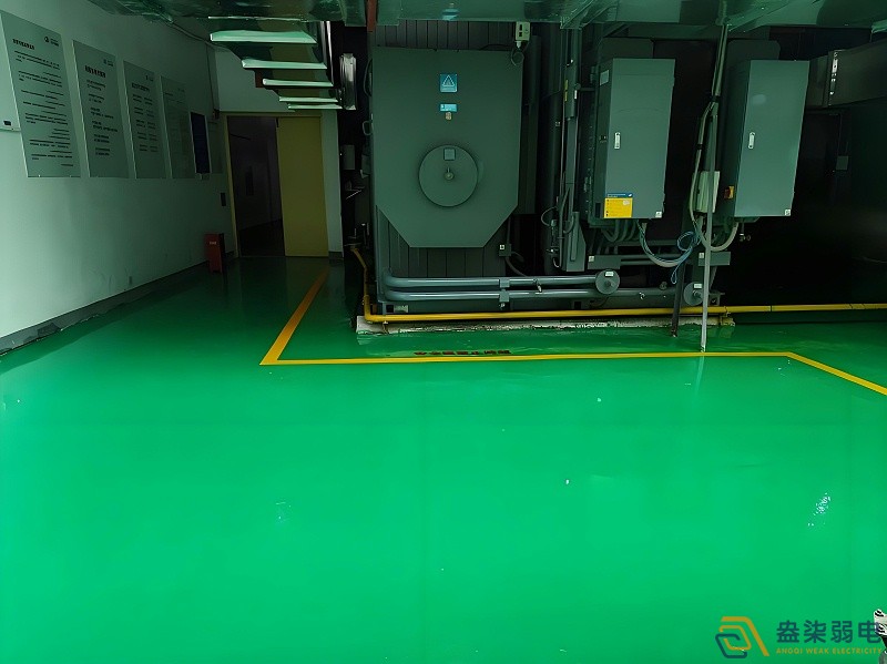 机房建设选用环氧防静电地坪的好处？