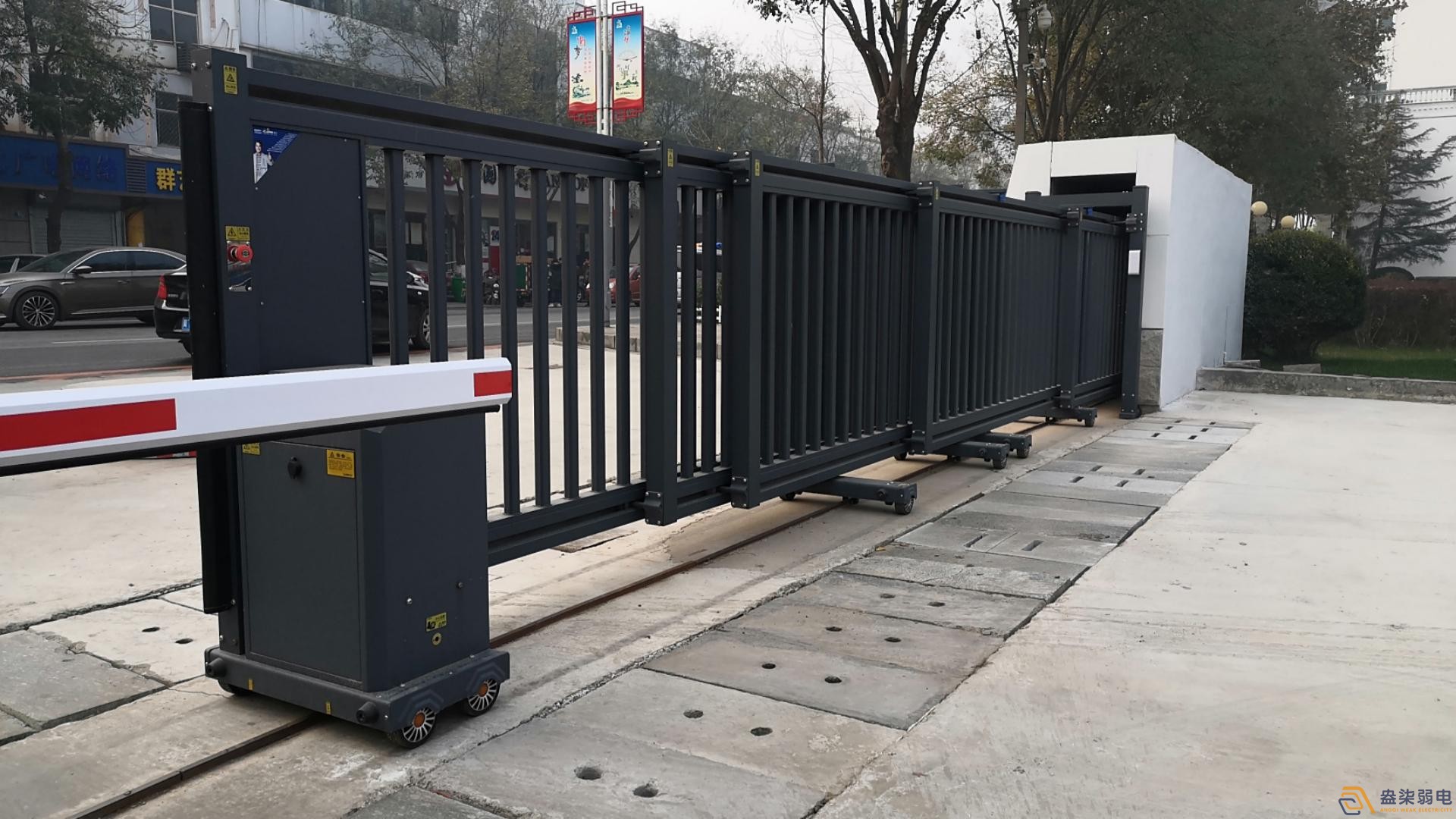 工厂门禁怎么?。咳跽?一卡通方案更实用