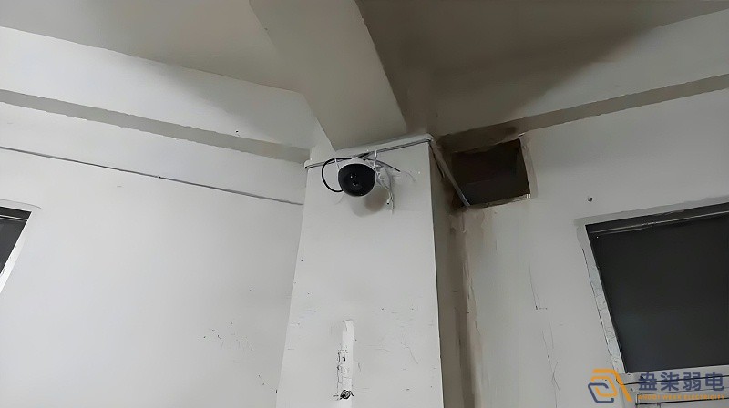 如何提高摄像头的防尘效果？